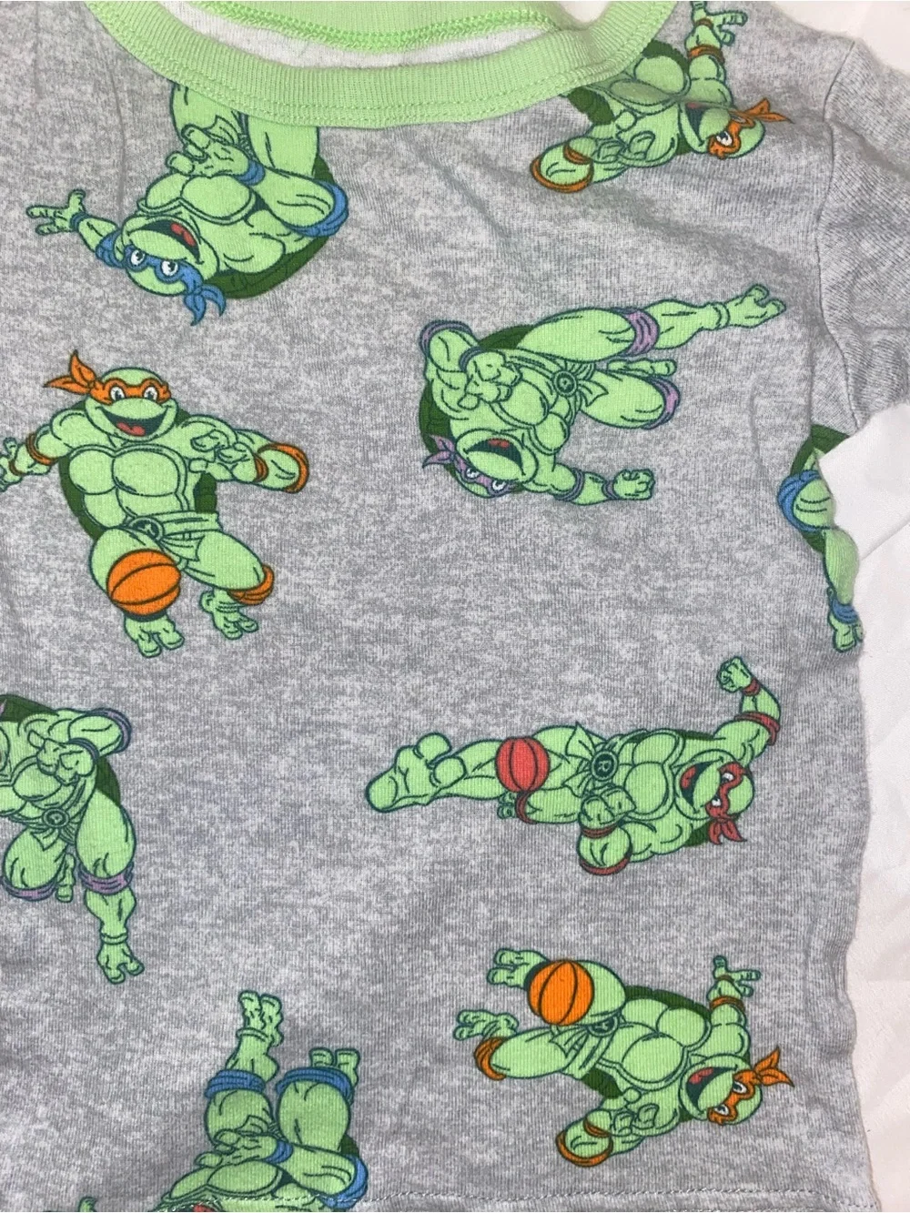 Kids Gray Teenage Mutant Ninja Turtle-Print Pajama Set with Green Trim
